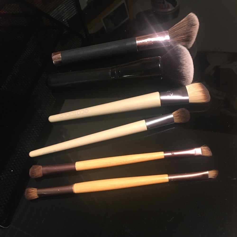 Various Makeup Tools - Starter Kit